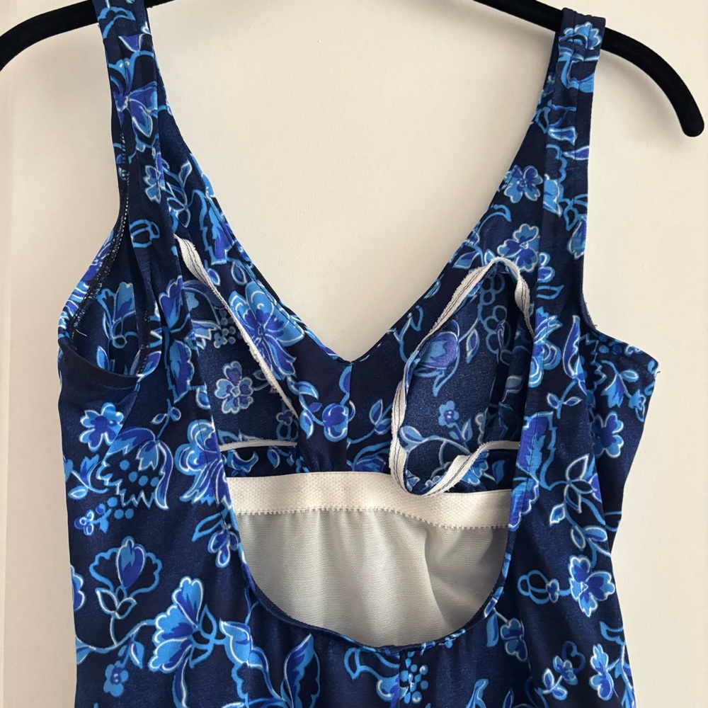 MAXINE OF HOLLYWOOD Flattering One Piece Skirt Swimwear Floral Blue - Picture 6 of 8